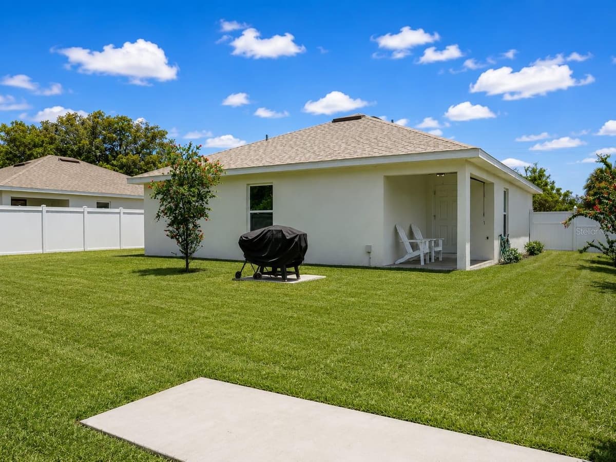 318 EUCALYPTUS ROAD — photo 16 of 21
