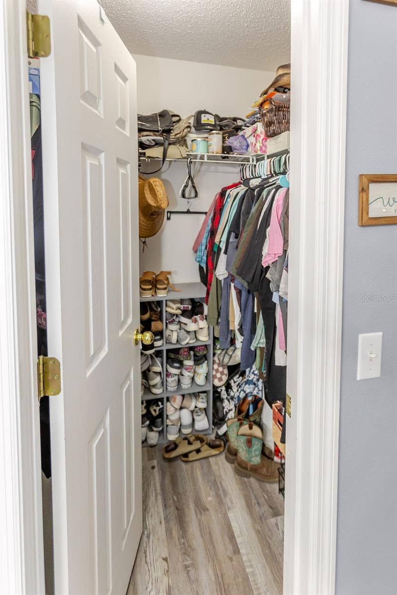 11083 MAYBIRD AVENUE — photo 46 of 89
