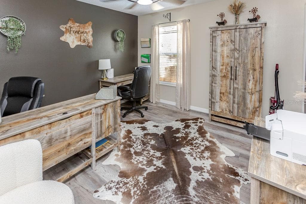 11083 MAYBIRD AVENUE — photo 49 of 89