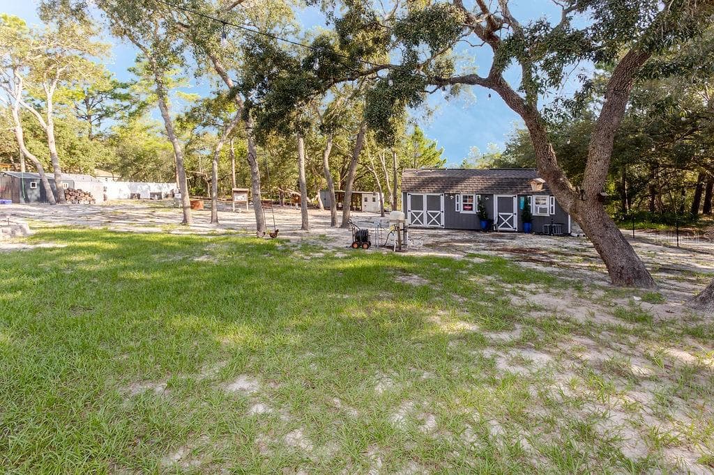 11083 MAYBIRD AVENUE — photo 78 of 89