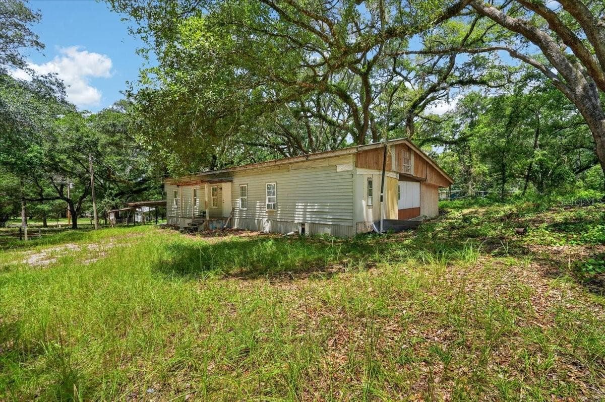 130 WINDY HILLS ROAD — photo 4 of 78