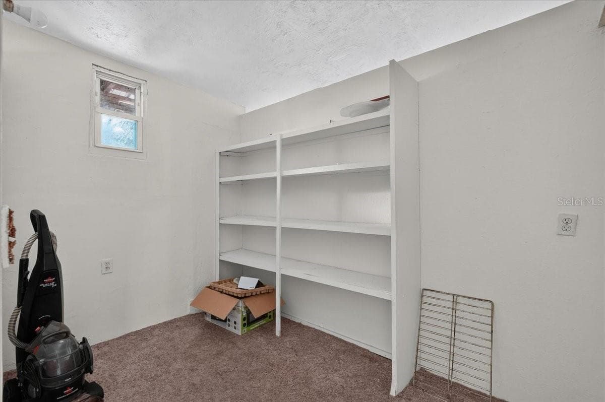 130 WINDY HILLS ROAD — photo 42 of 78