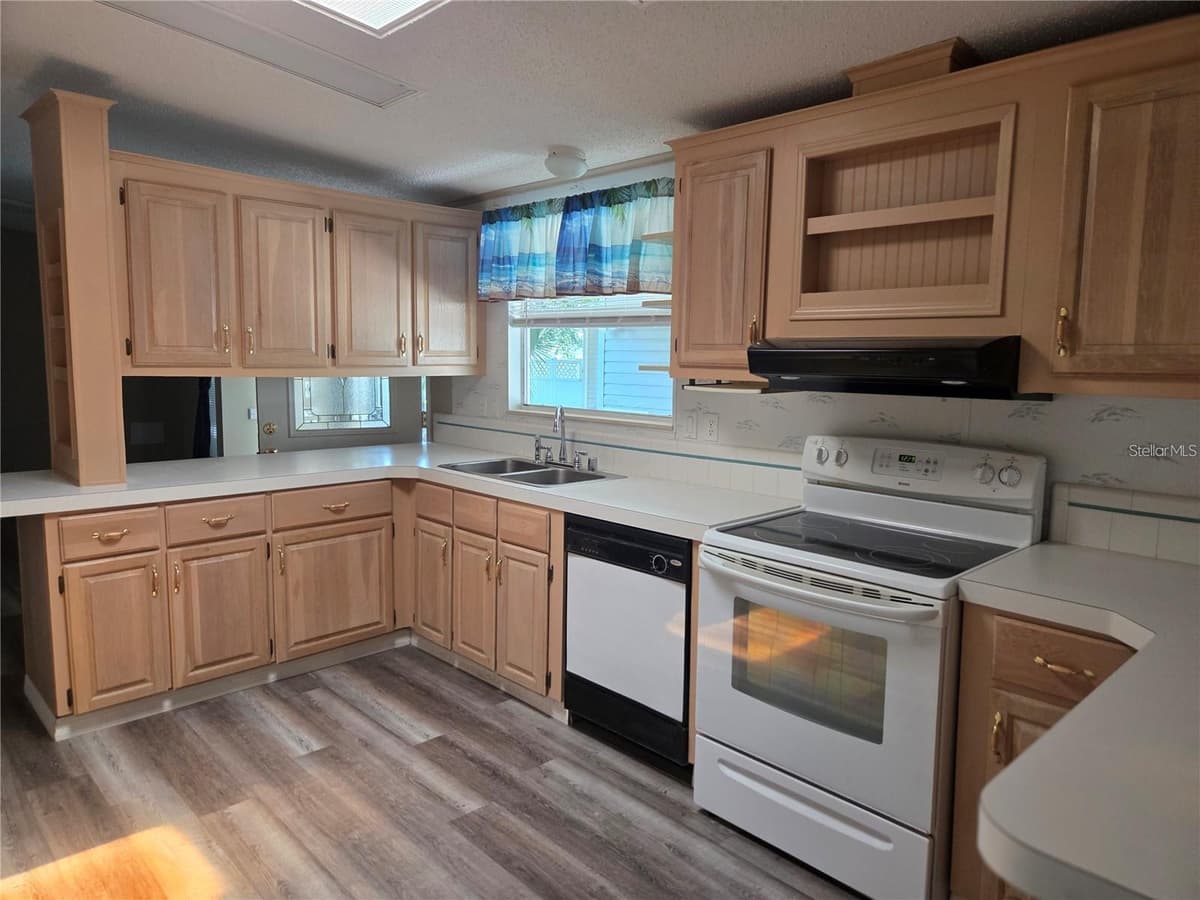 3224 MANATEE ROAD — photo 15 of 50