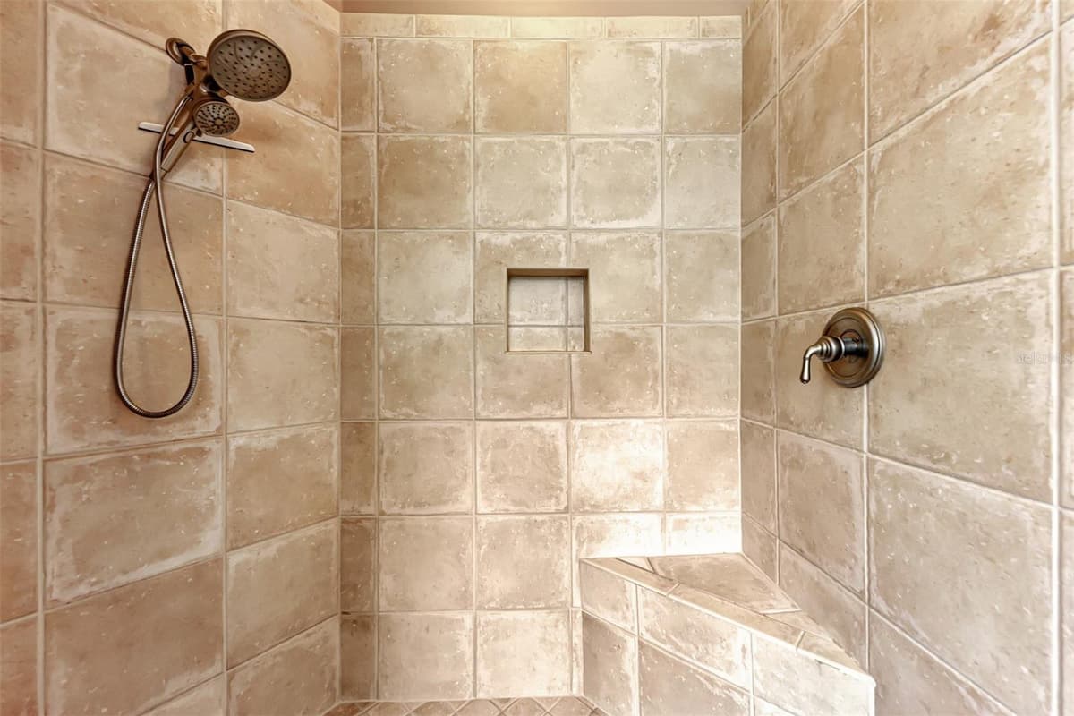 13392 GOLF POINTE DRIVE — photo 25 of 91