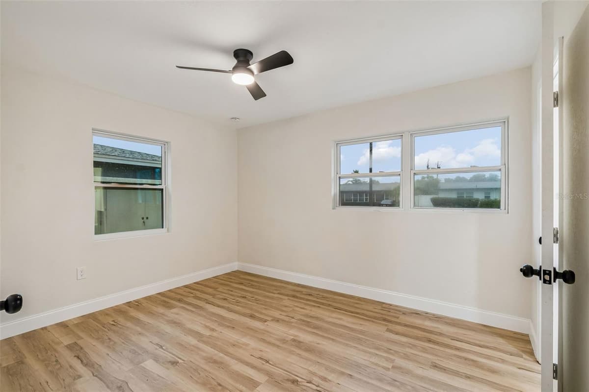 6781 33RD AVENUE — photo 33 of 63