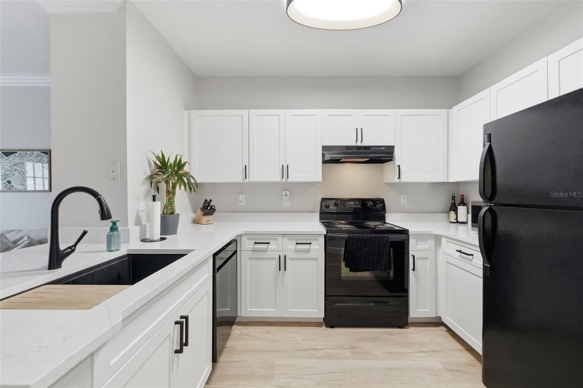 202 SOUTH STREET — photo 14 of 41