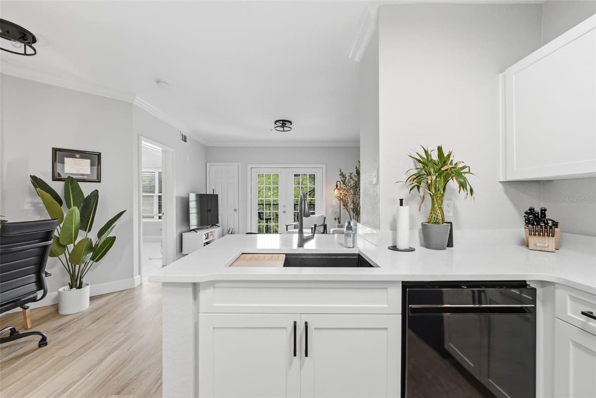 202 SOUTH STREET — photo 15 of 41