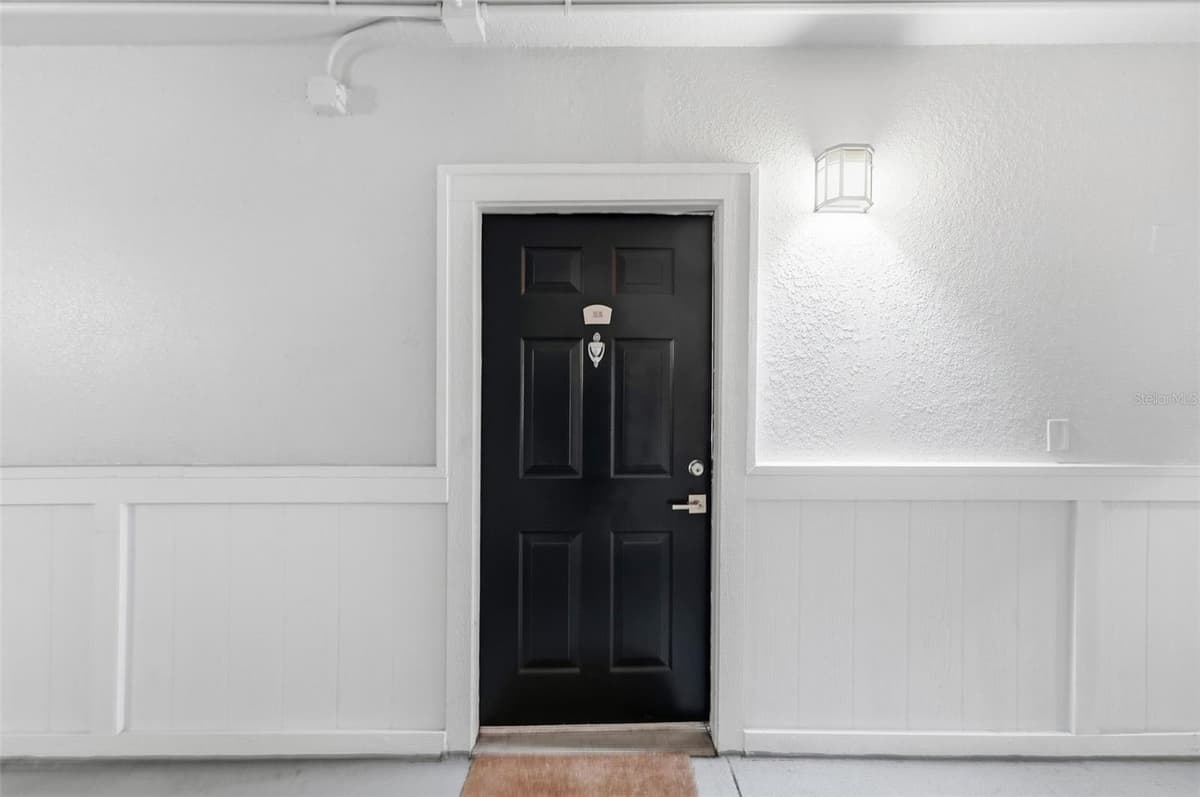 202 SOUTH STREET — photo 11 of 41