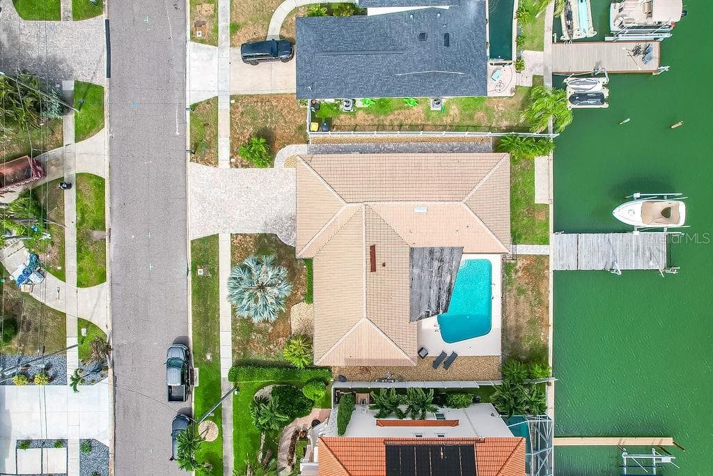 340 PALM ISLAND — photo 14 of 80