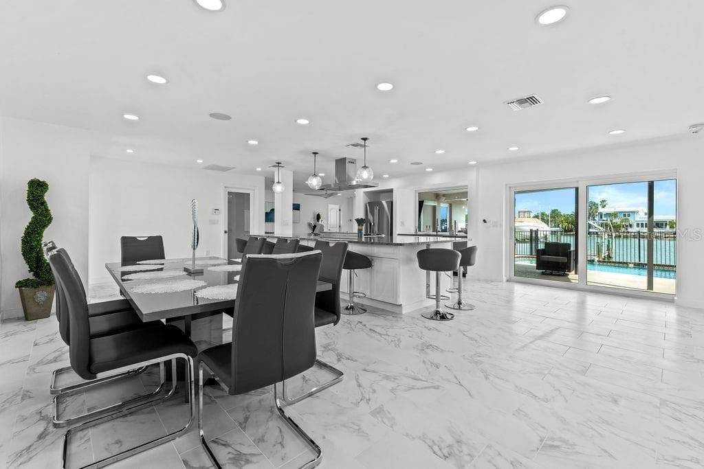 340 PALM ISLAND — photo 38 of 80