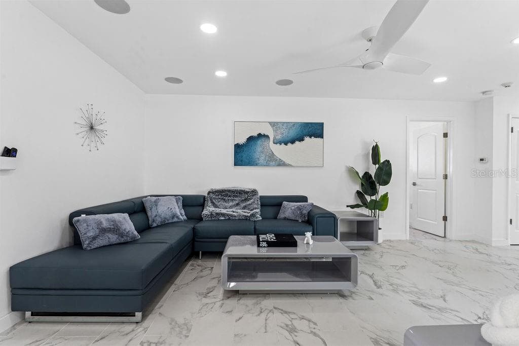 340 PALM ISLAND — photo 16 of 80