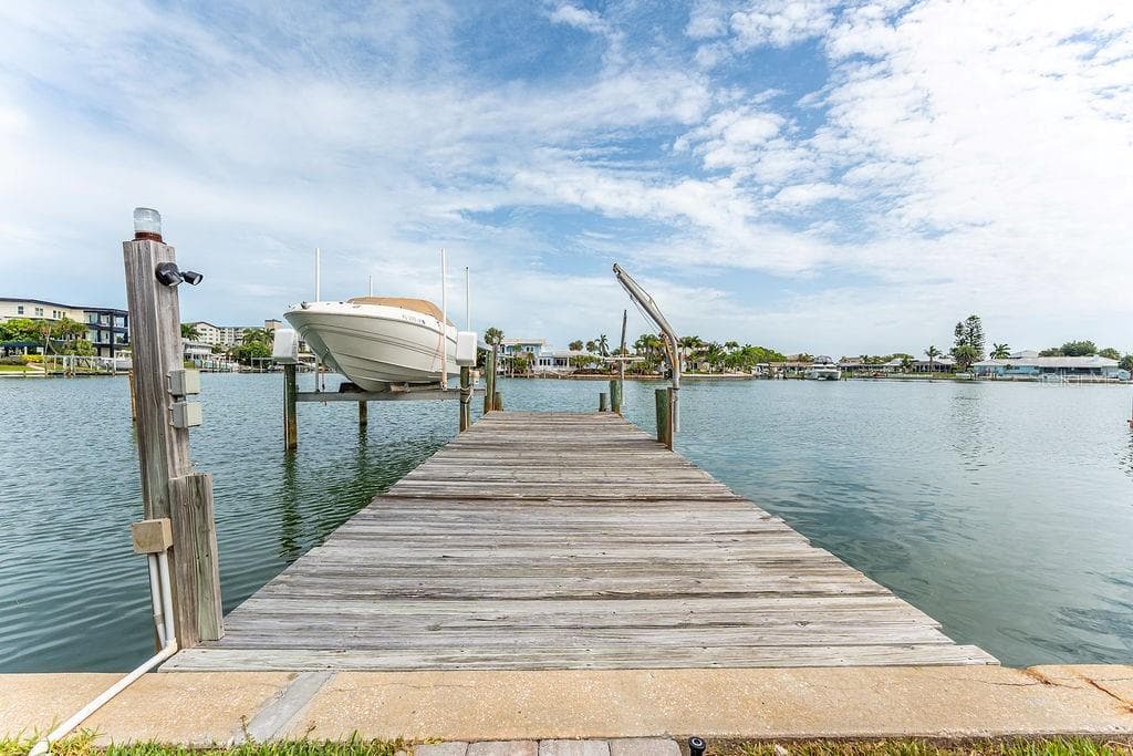 340 PALM ISLAND — photo 70 of 80