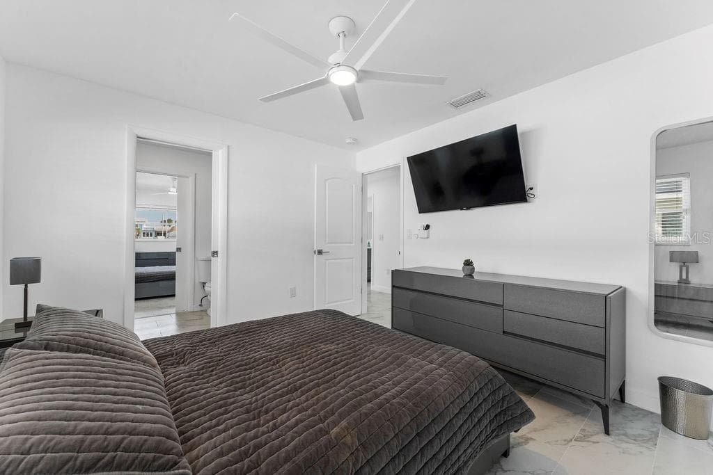 340 PALM ISLAND — photo 19 of 80