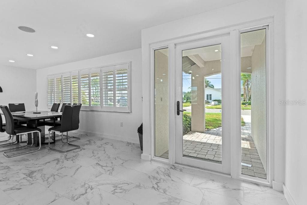 340 PALM ISLAND — photo 34 of 80