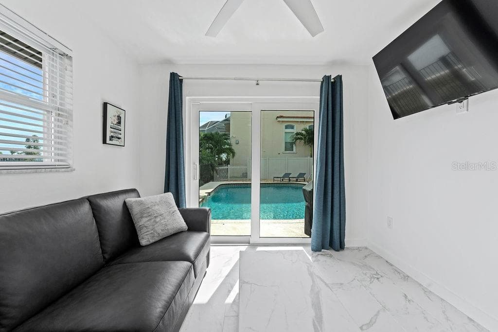 340 PALM ISLAND — photo 30 of 80