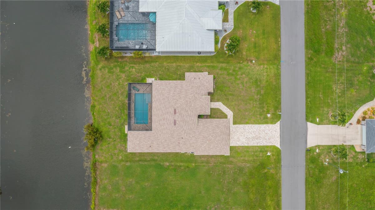 224 PINE VALLEY LANE — photo 8 of 77