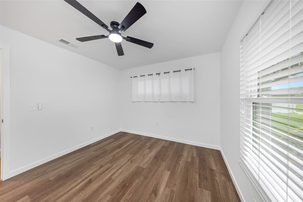 328 BAY HILLS BOULEVARD — photo 44 of 64
