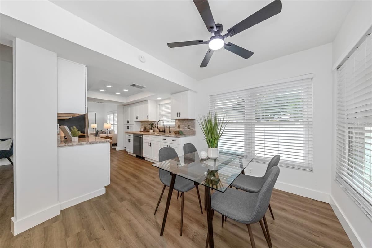 328 BAY HILLS BOULEVARD — photo 10 of 64