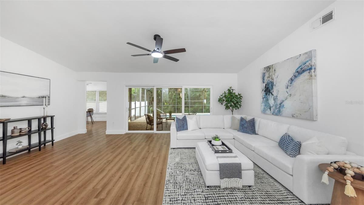 328 BAY HILLS BOULEVARD — photo 4 of 64