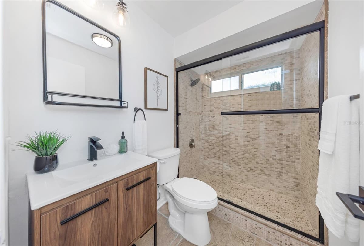 328 BAY HILLS BOULEVARD — photo 41 of 64