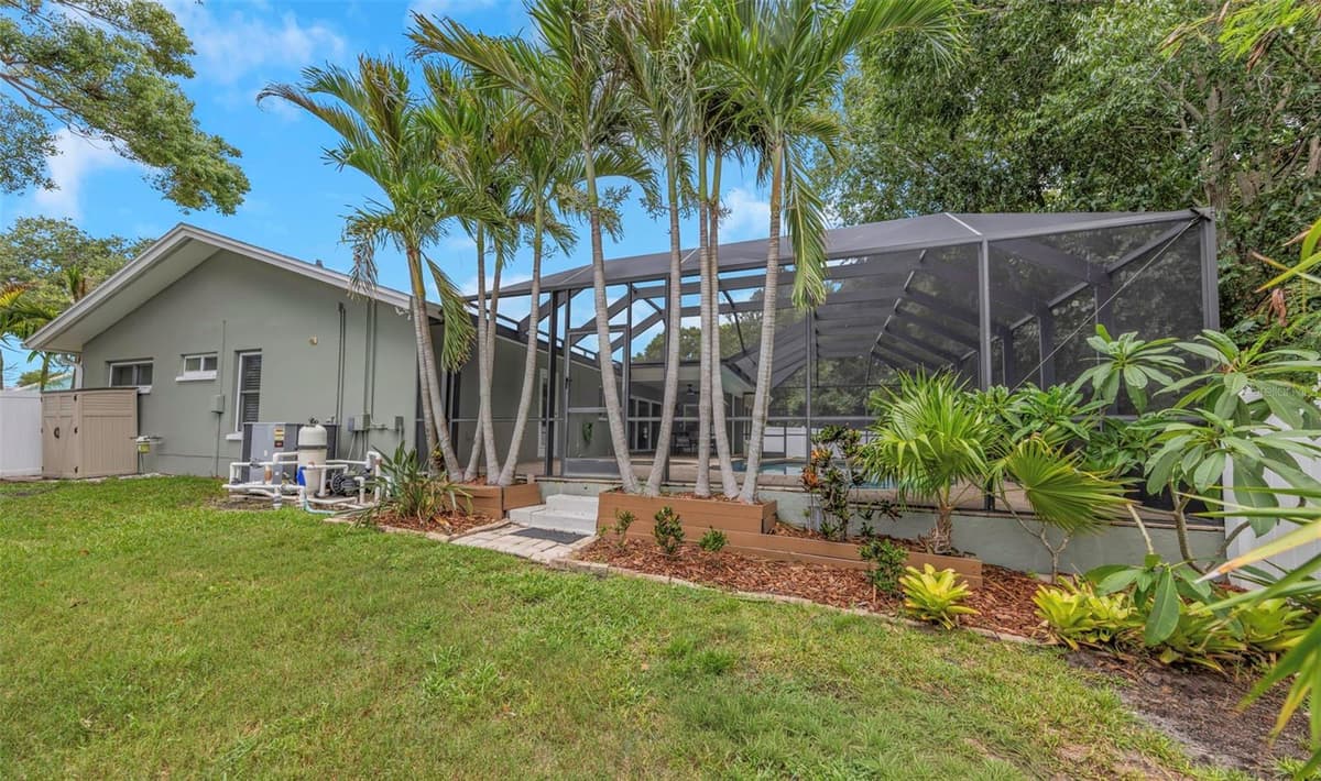 328 BAY HILLS BOULEVARD — photo 55 of 64