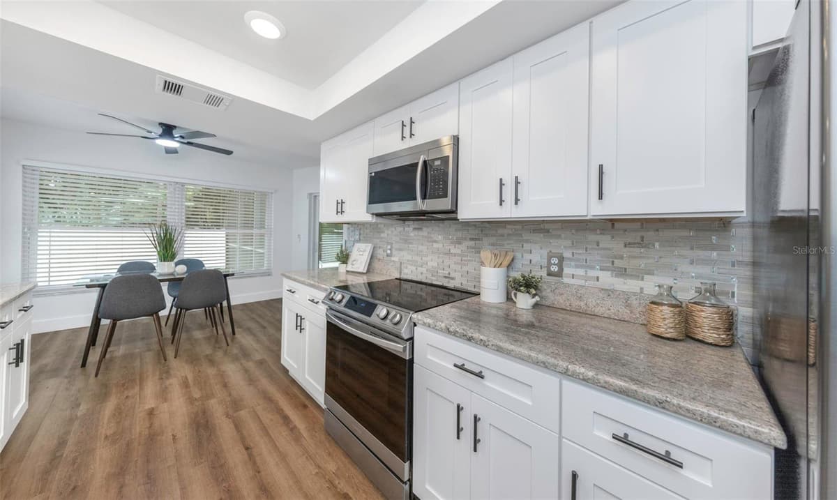 328 BAY HILLS BOULEVARD — photo 14 of 64