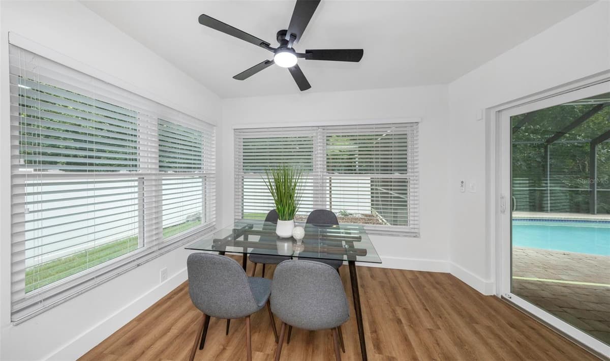 328 BAY HILLS BOULEVARD — photo 11 of 64