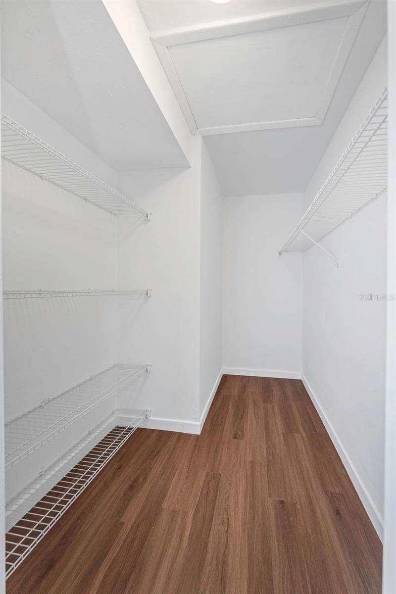 328 BAY HILLS BOULEVARD — photo 36 of 64