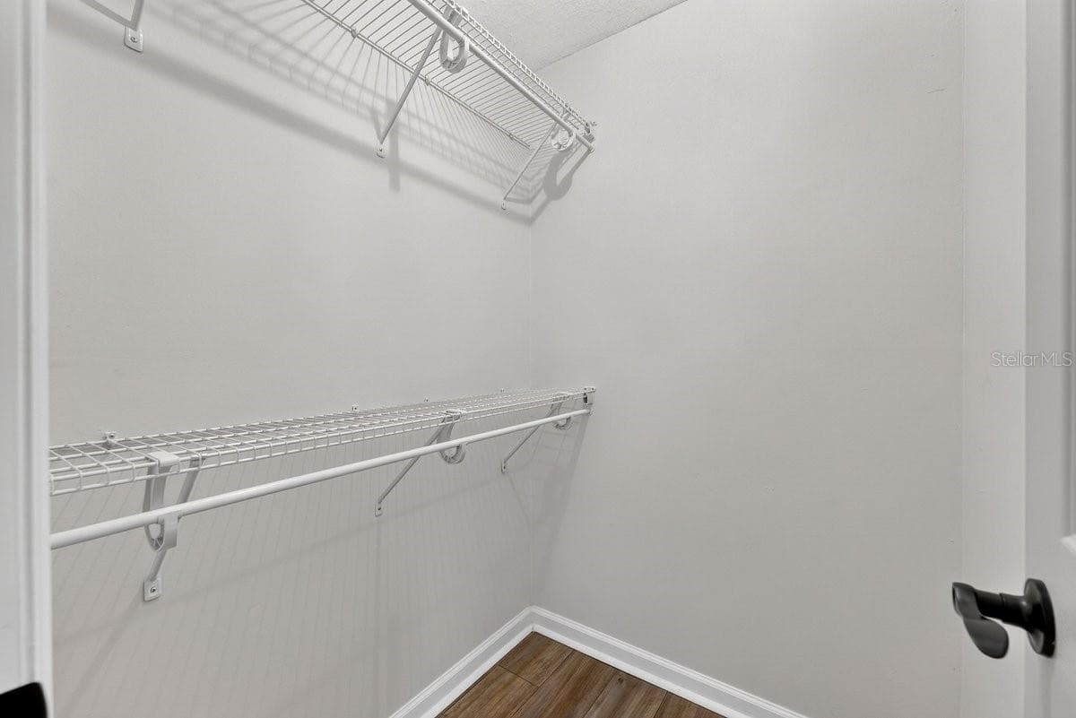 1004 EGRET COURT — photo 21 of 37