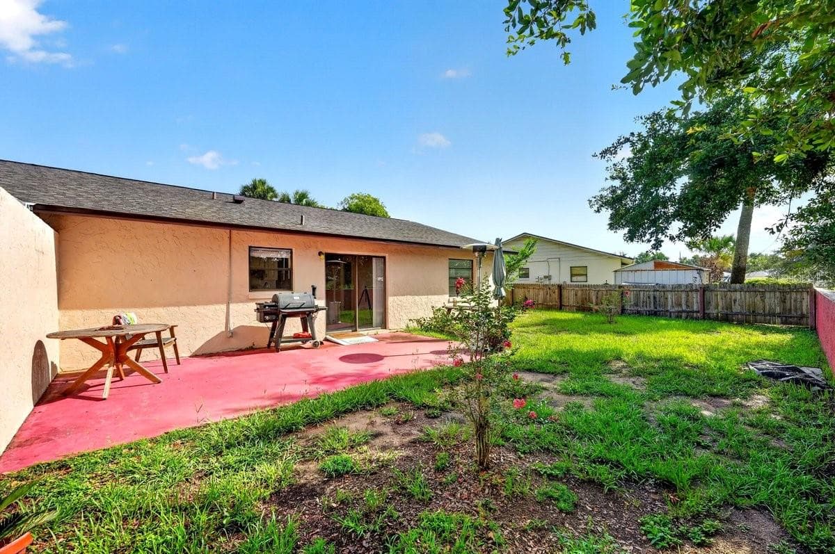 1004 EGRET COURT — photo 28 of 37