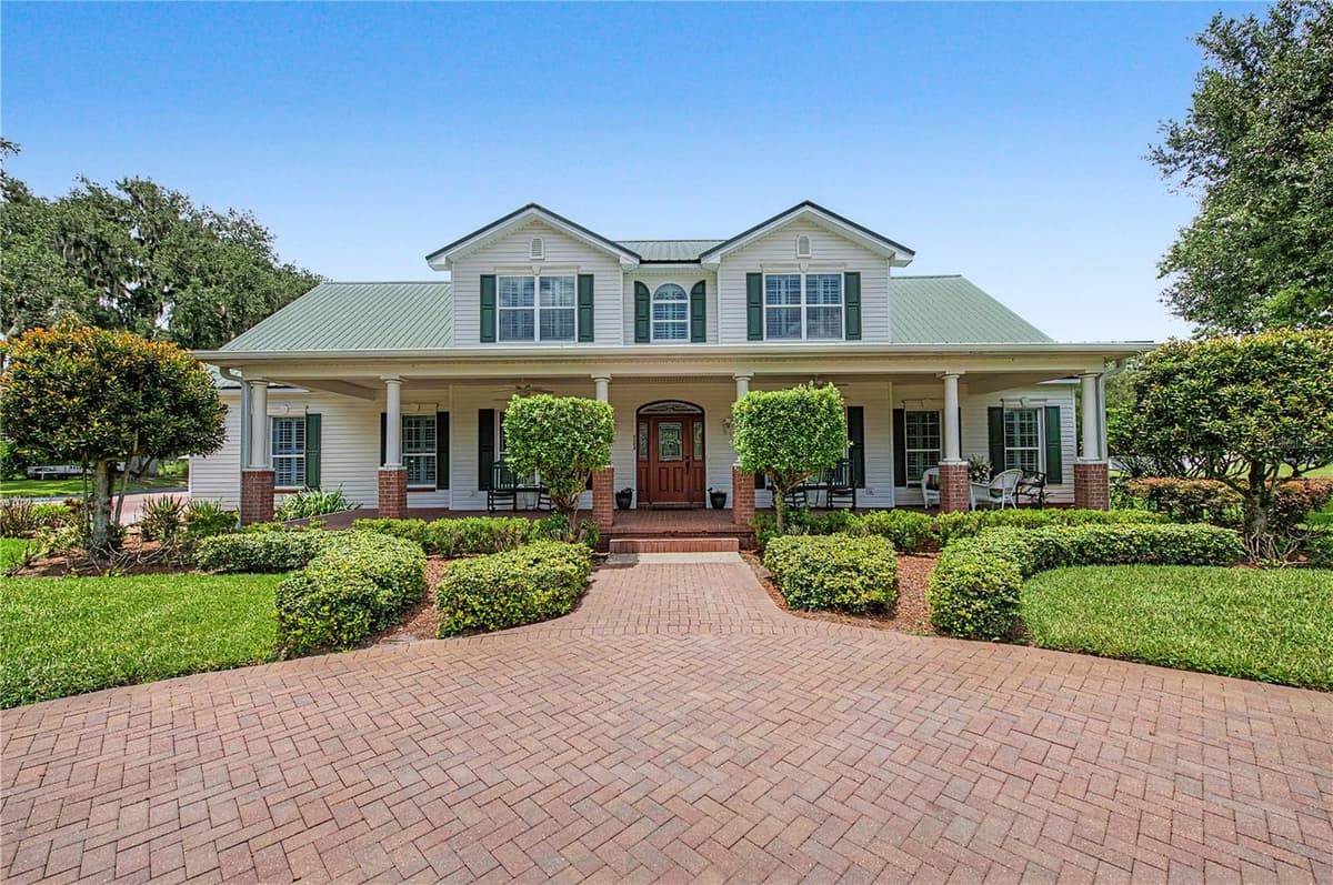 3660 FUTCH LOOP — photo 2 of 82
