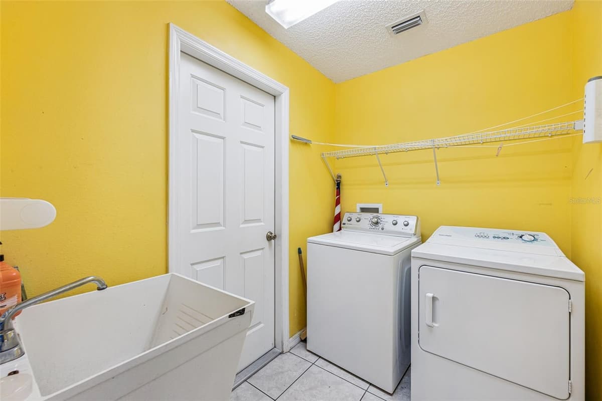 2270 CARSON LANE — photo 17 of 20