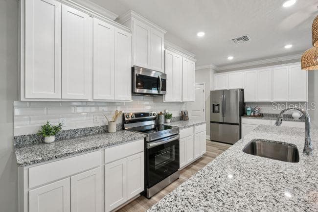6089 CHORUS DRIVE — photo 6 of 19