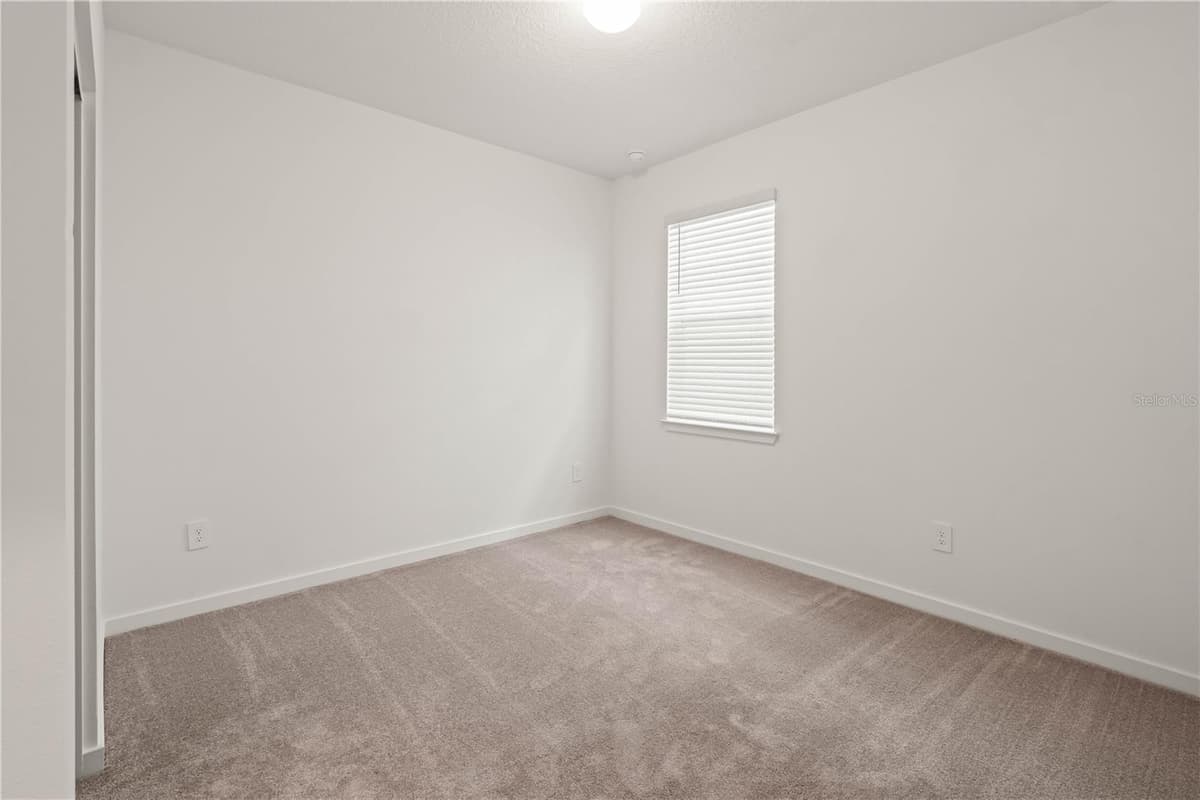 11226 SYCAMORE GLEN LOOP — photo 21 of 25