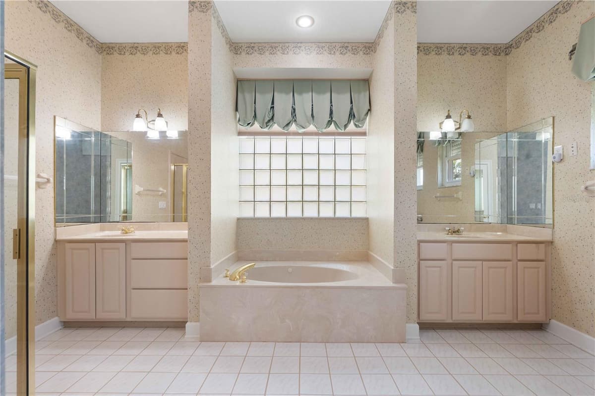 2122 PLATINUM DRIVE — photo 23 of 55