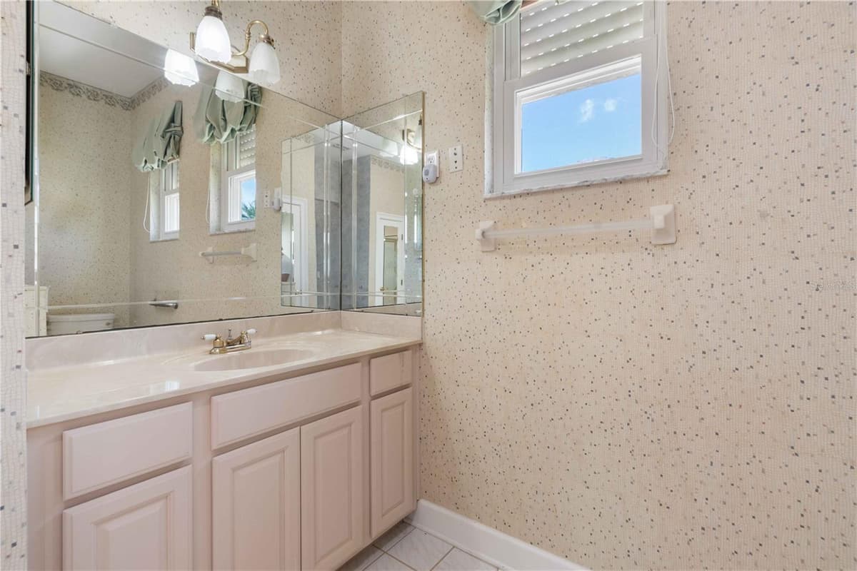 2122 PLATINUM DRIVE — photo 26 of 55