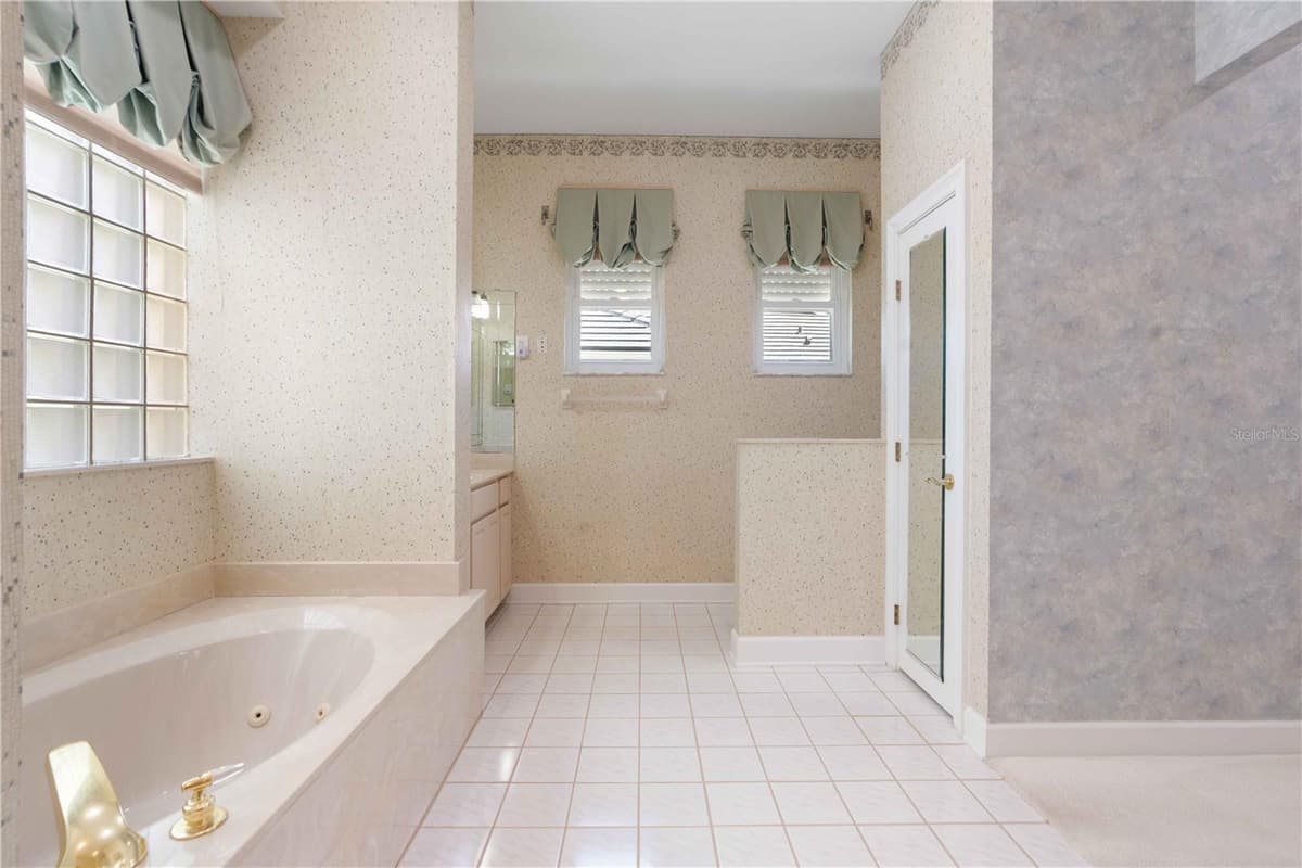 2122 PLATINUM DRIVE — photo 25 of 55