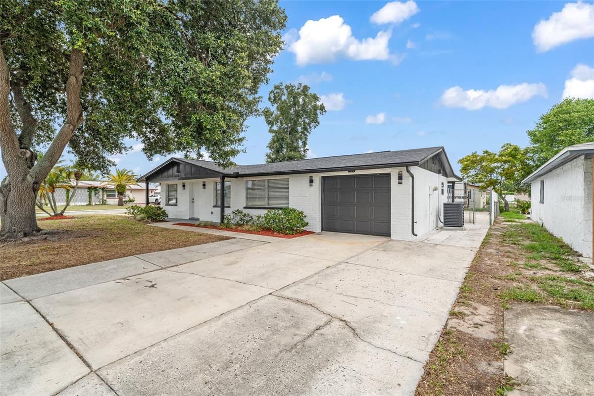 3325 DARLINGTON ROAD — photo 4 of 33