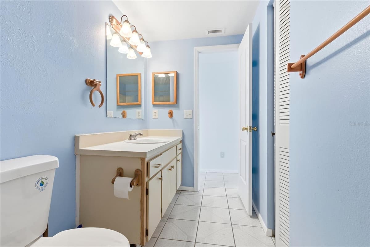 9704 SHALIMAR COURT — photo 31 of 42