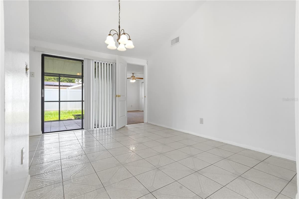 9704 SHALIMAR COURT — photo 13 of 42