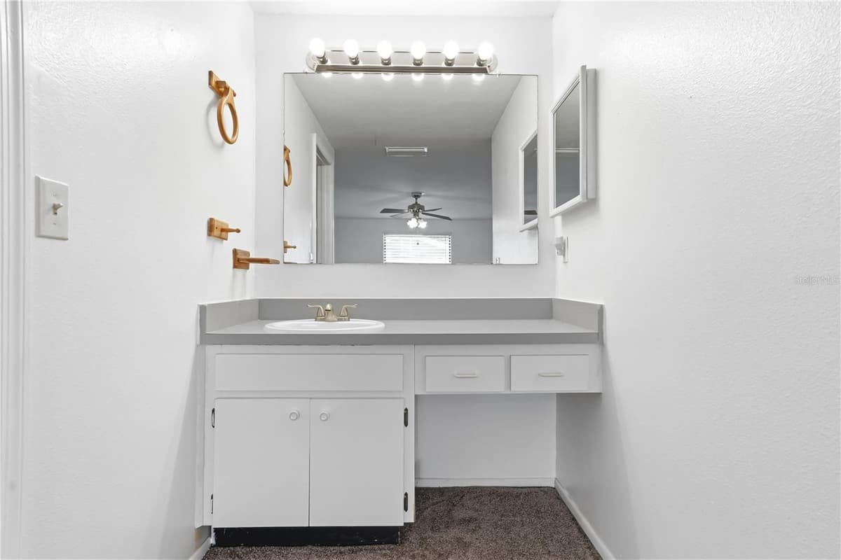 9704 SHALIMAR COURT — photo 21 of 42