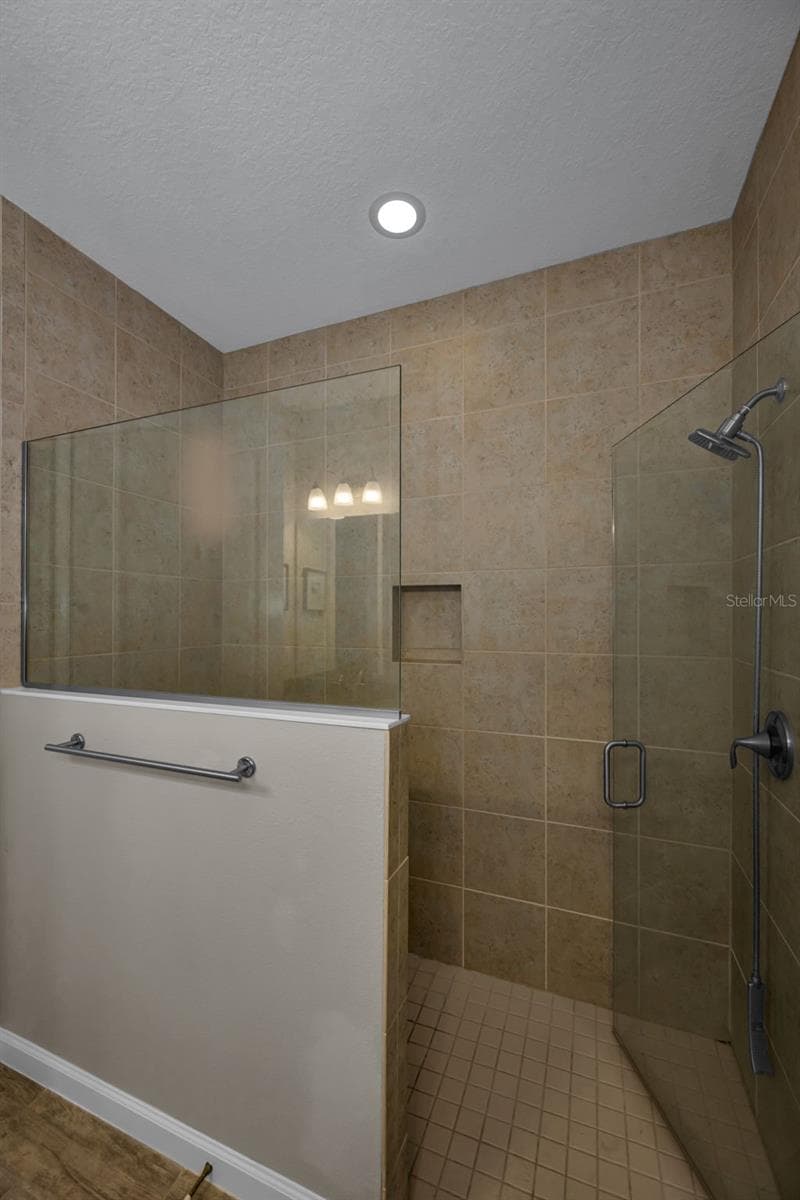 11823 BROOKSIDE DRIVE — photo 14 of 26