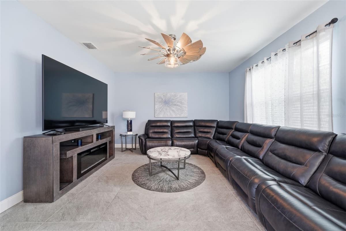 1383 JONQUIL TERRACE — photo 15 of 71