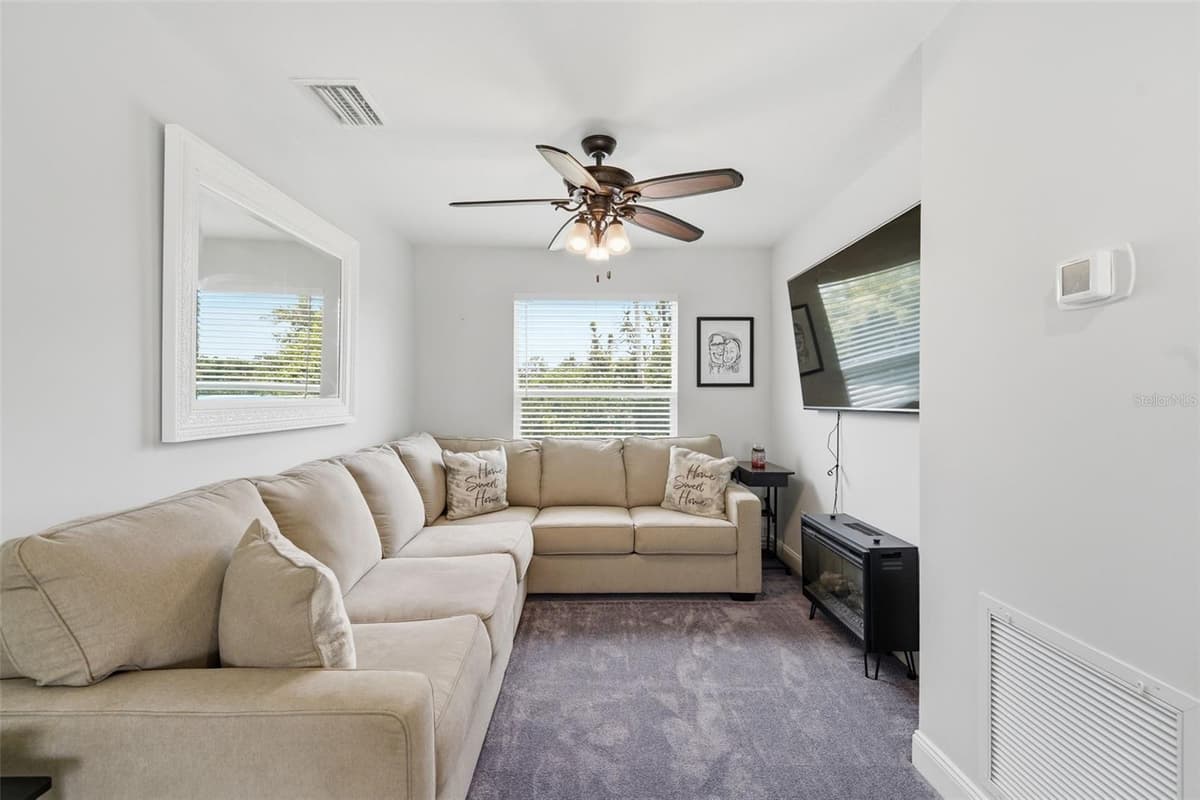 1383 JONQUIL TERRACE — photo 39 of 71