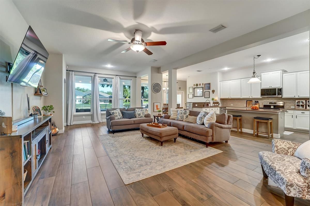 7136 DERWENT GLEN CIRCLE — photo 15 of 64
