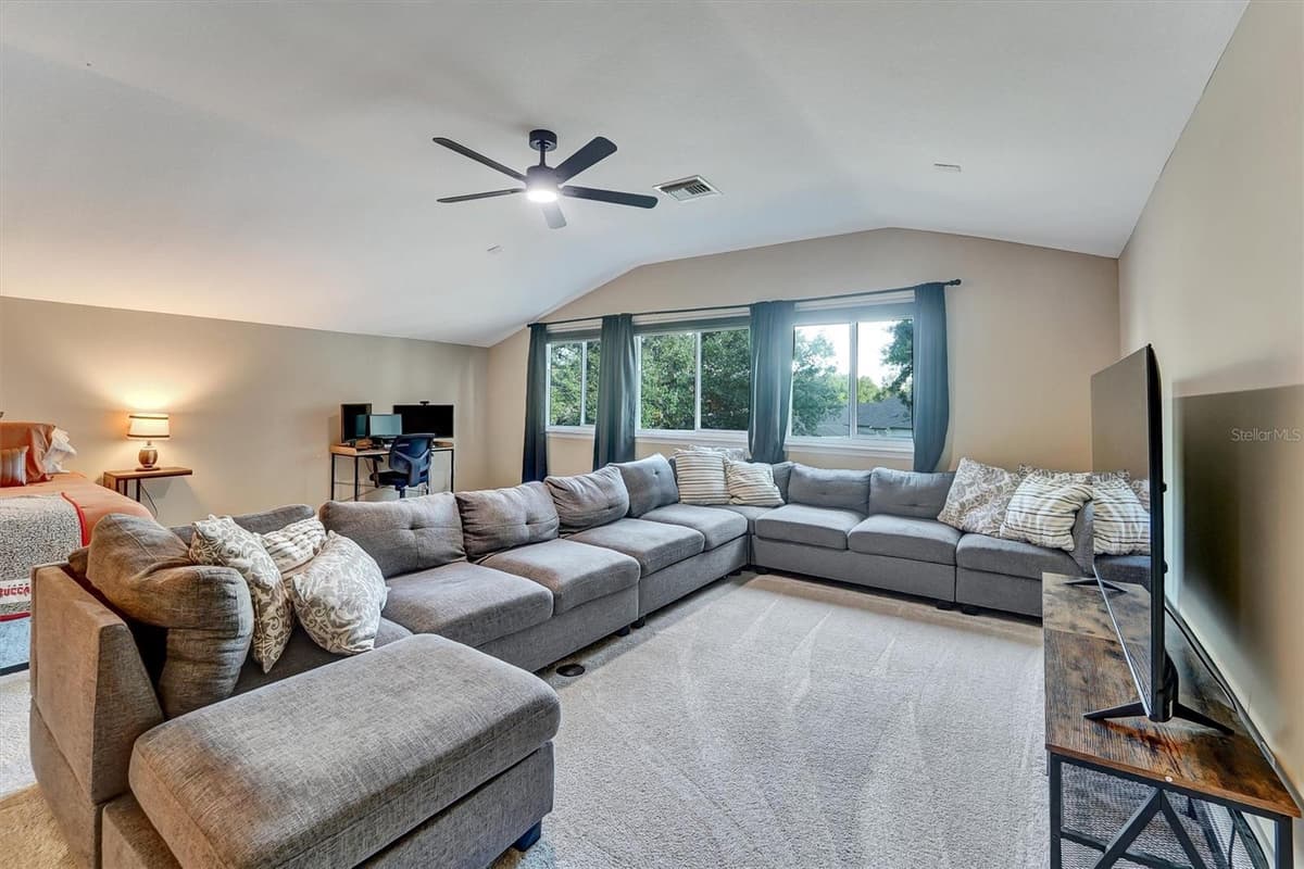 7136 DERWENT GLEN CIRCLE — photo 33 of 64