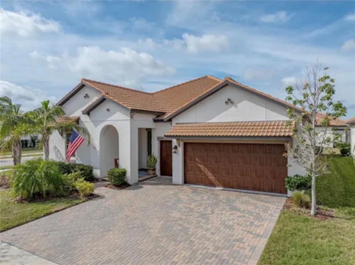 16959 SCUBA CREST STREET — photo 1 of 27