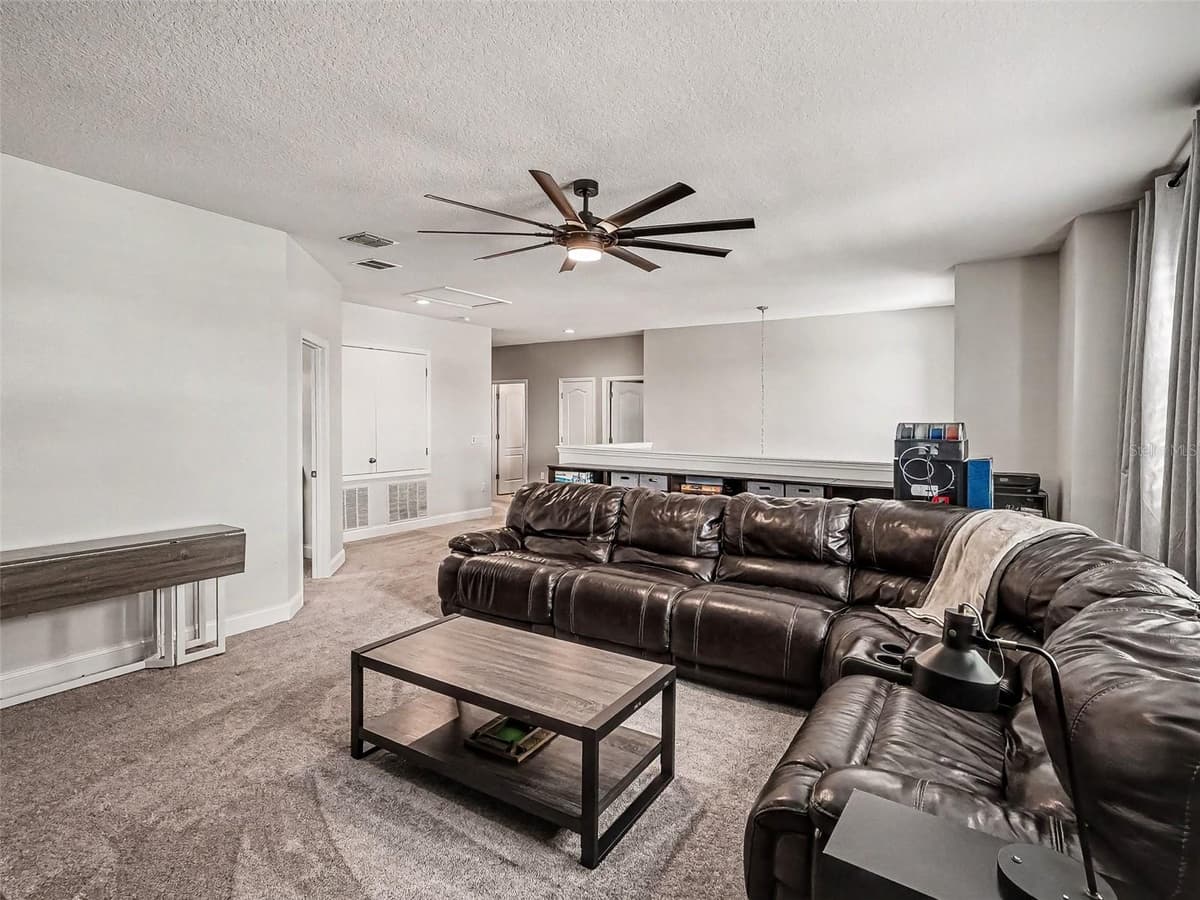 551 SKY TOP DRIVE — photo 13 of 42