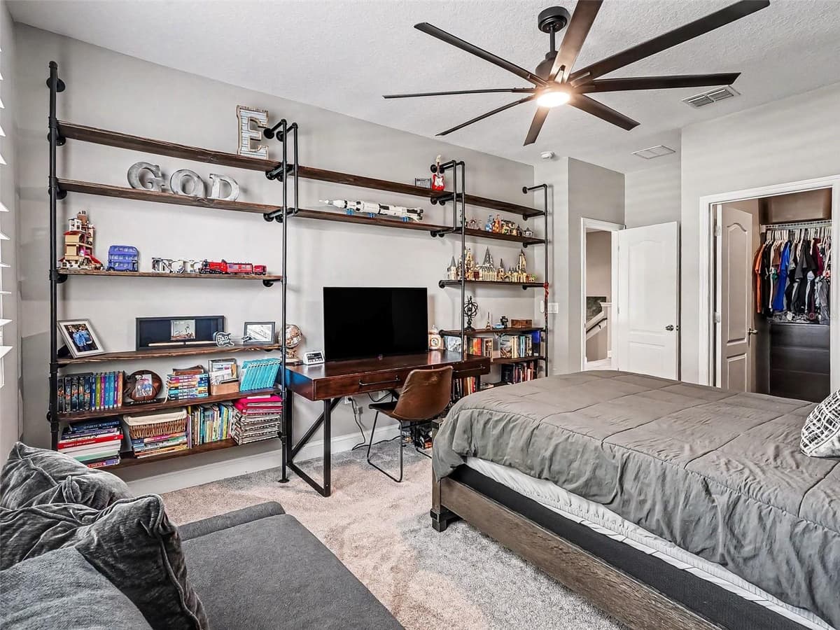 551 SKY TOP DRIVE — photo 24 of 42
