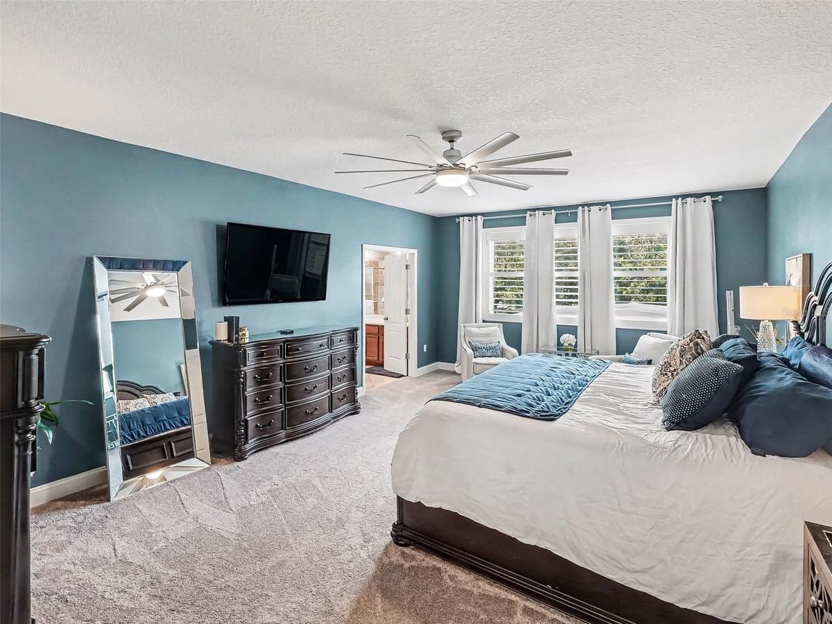 551 SKY TOP DRIVE — photo 19 of 42
